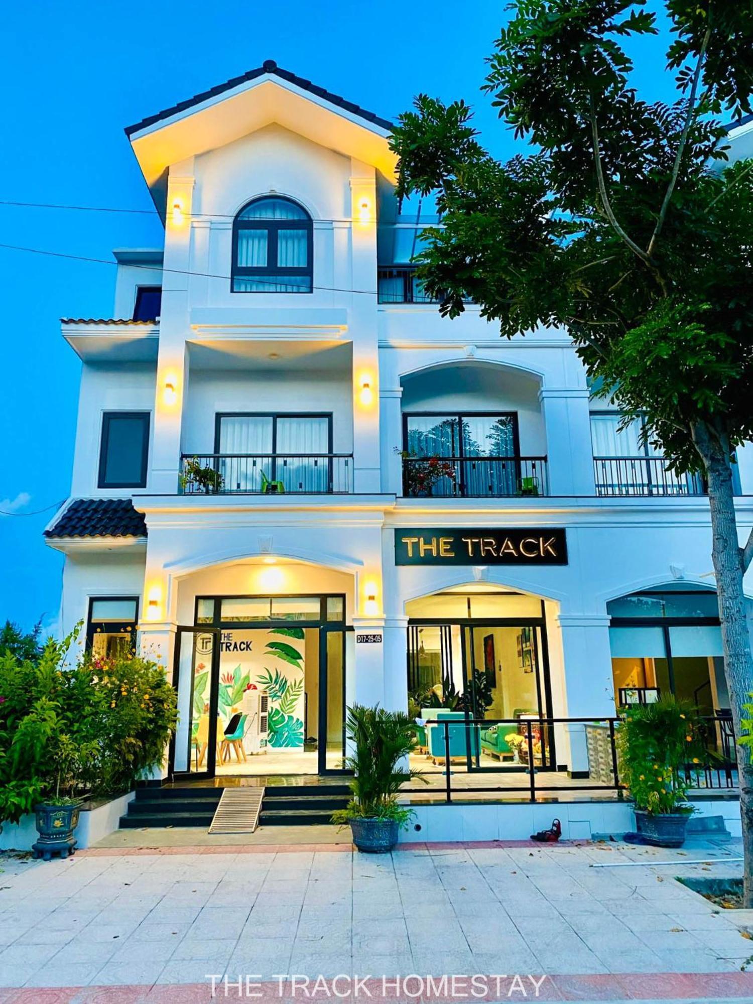 The Track Homestay - Near Bai Dai Beach Cam Lam Exterior photo