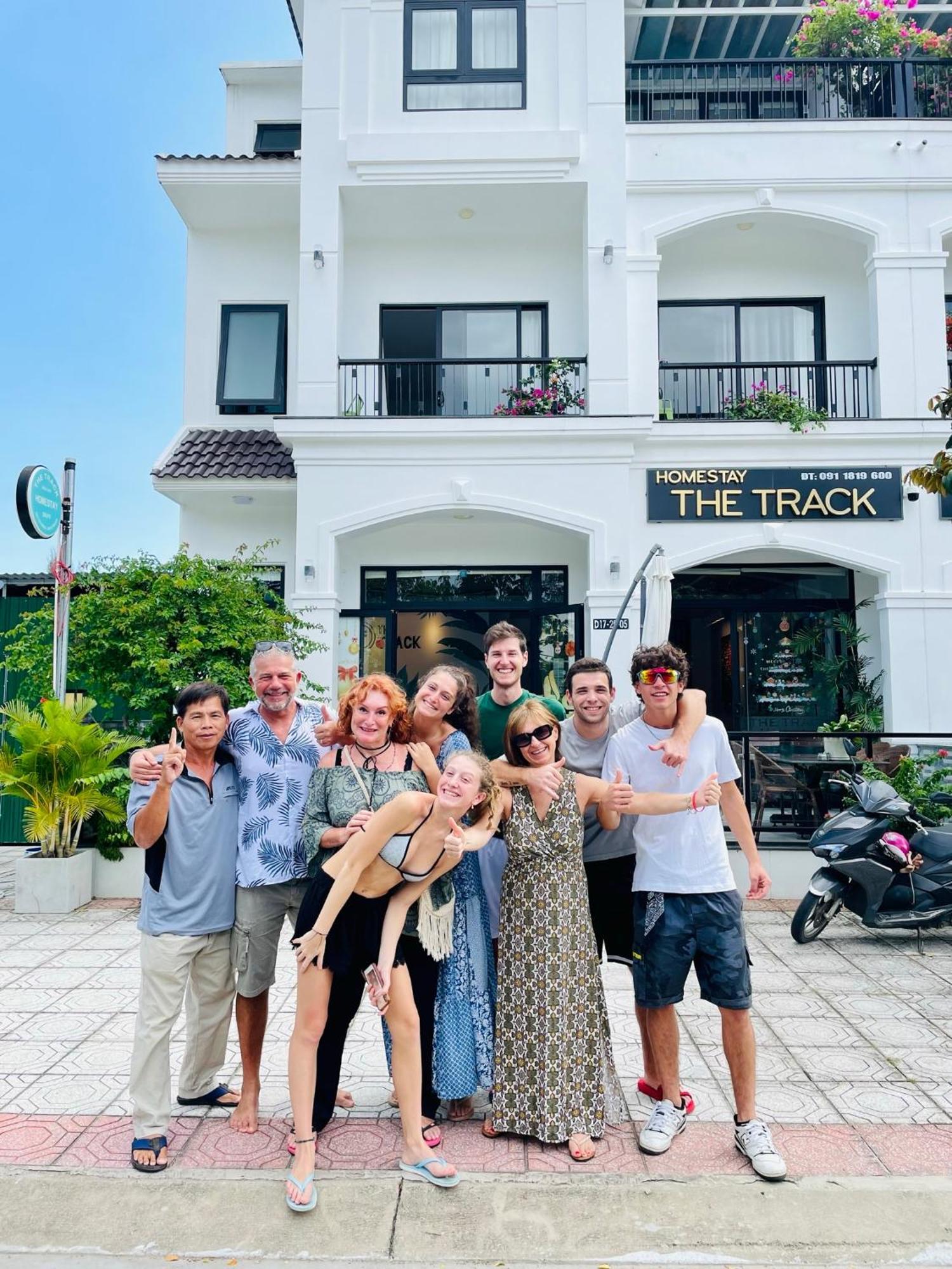 The Track Homestay - Near Bai Dai Beach Cam Lam Exterior photo